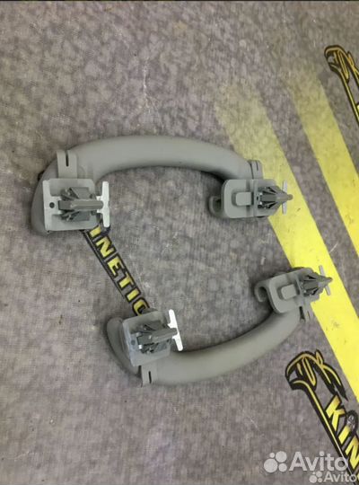 Ручка потолочная Крючок Fusion Fiesta Фьюжн Фиеста