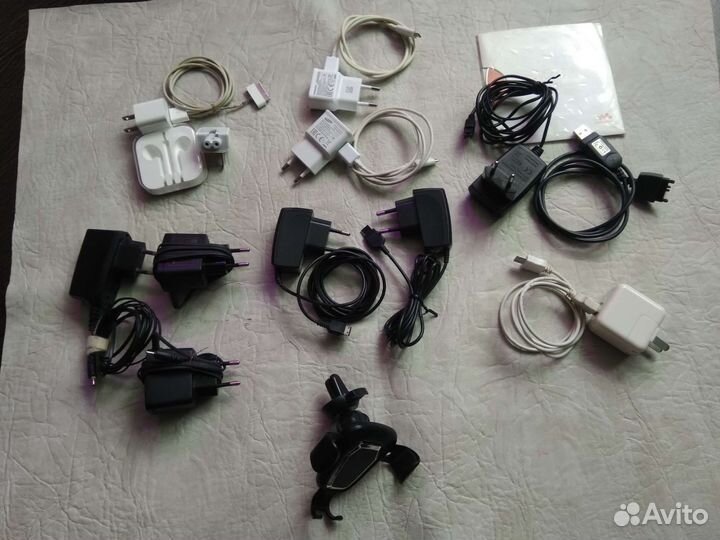 Зарядки для телефонов