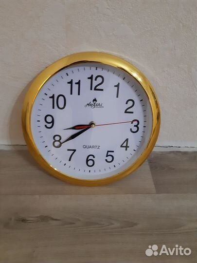 Часы настенные бу