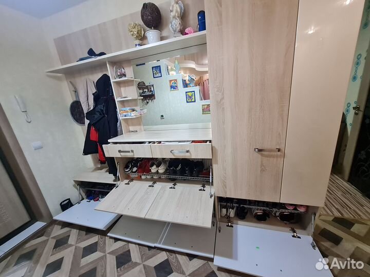 Шкаф в прихожую бу
