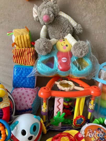 Большой пакет игрушек