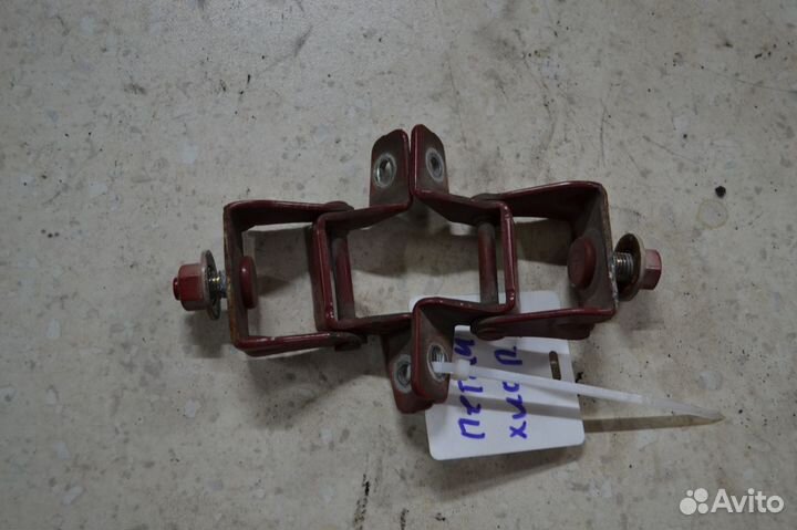 Петли багажника левая и правая chevrolet lacetti