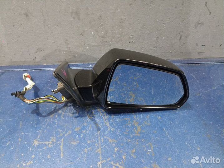 Зеркало правое Cadillac Cts 2