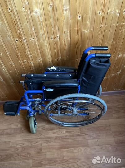 Инвалидная коляска