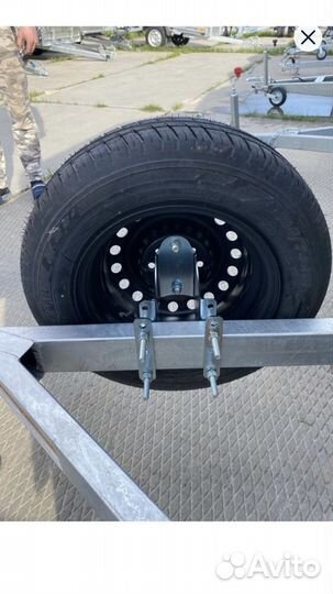 Кронштейн запасного колеса для прицепа