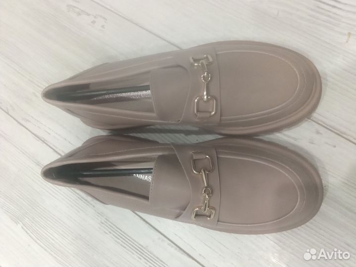 Лоферы женские 37 размер