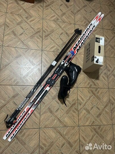 Беговые лыжи+ботинки 42 р