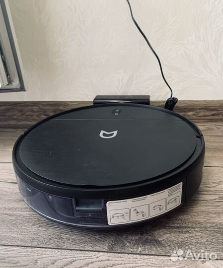 Робот пылесос