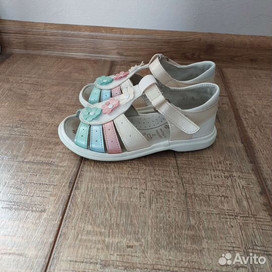 Босоножки для девочки 26 размер