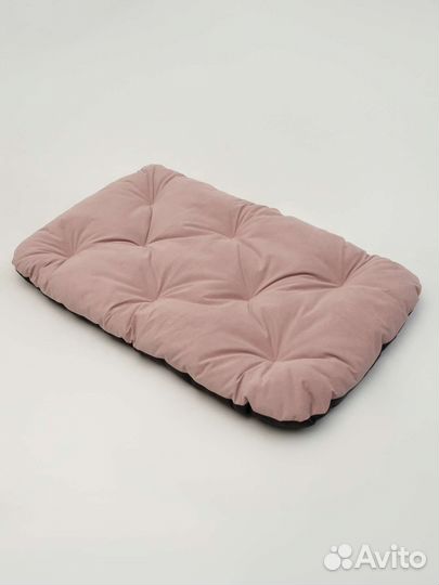 Лежанки, одежда, жилеты для дрессировки