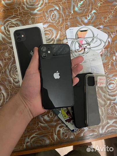 iPhone 11, 64 ГБ