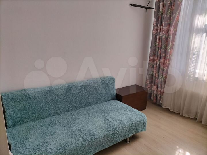 2-к. квартира, 44 м², 1/19 эт.