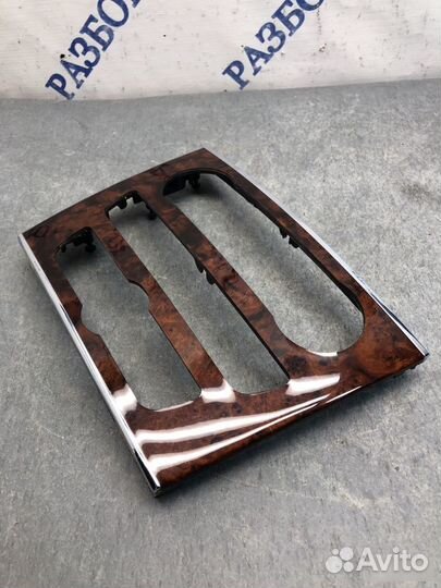 Накладка консоли Mercedes M W164