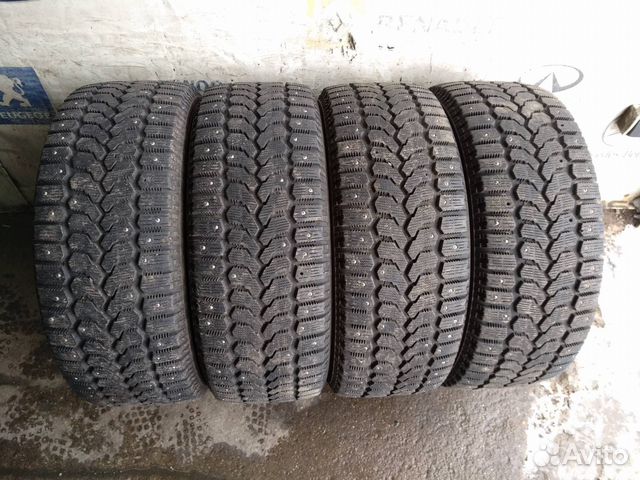 Yokohama F700Z 215/60 R16 95Q