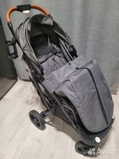 Прогулочная коляска yoya plus max