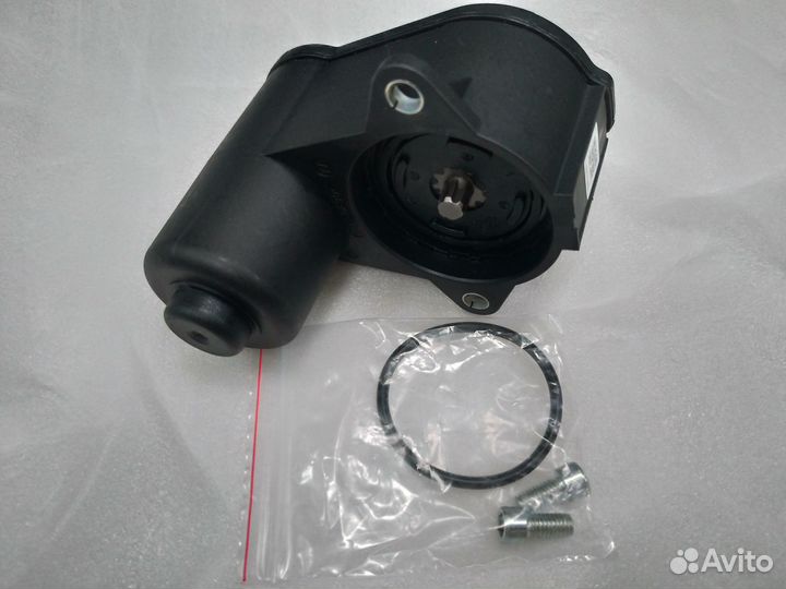 Мотор ручника Vw Passat B6, B7, CC, Q3, Tiguan