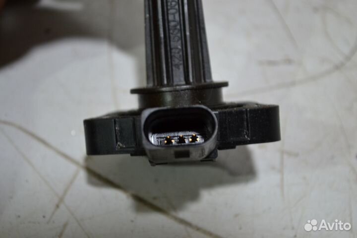 Датчик уровня масла Фольксваген Ауди Шкода