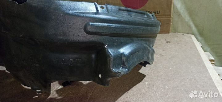 Подкрылок передний Toyota Corolla 5387612530