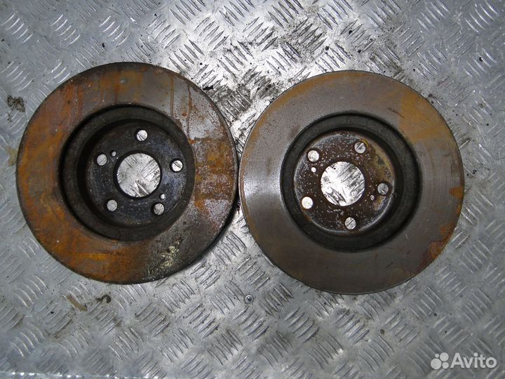 Диски тормозные передние Toyota Prius 20 2007 1.5
