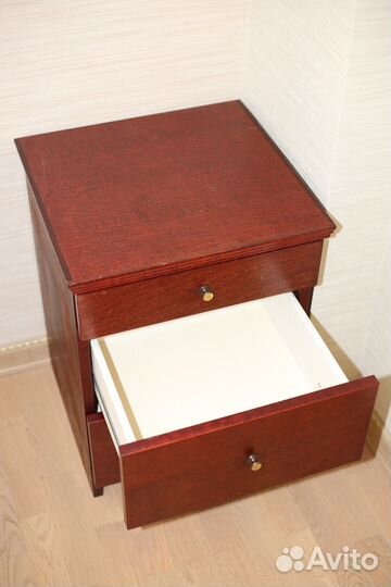 Тумба с ящиками