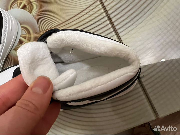 Кроссовки детские