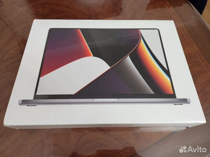 Макбук про 16