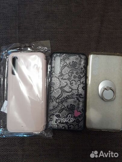 Чехлы на телефон