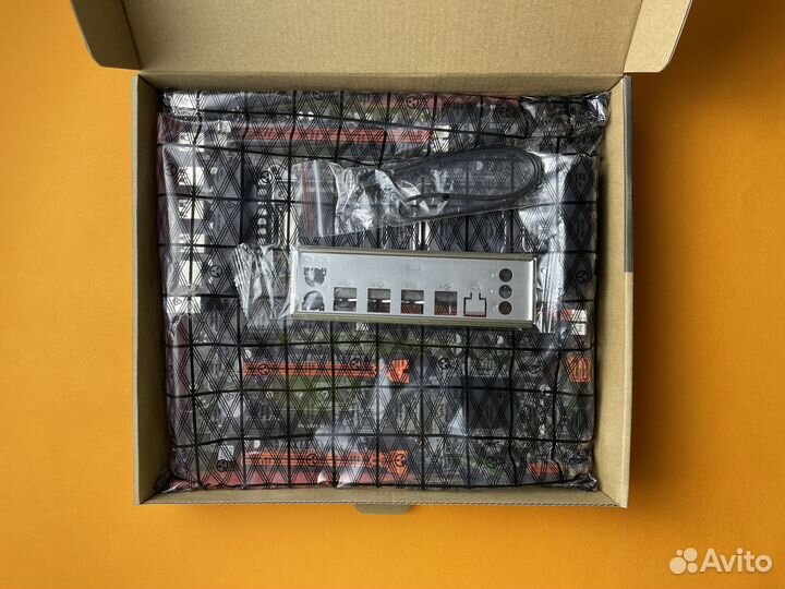 Материнская плата X79 Dual Сокет 2011 DDR3