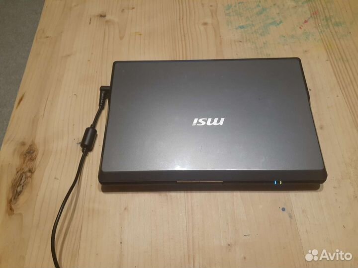 Ноутбук msi
