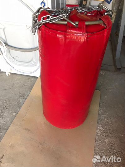 Профессиональный мешок для бокса с кронштейном