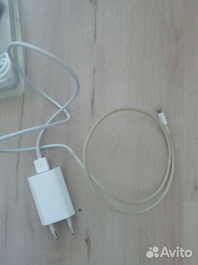 Зарядное устройство