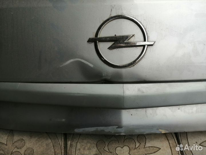 Opel Astra H крышка багажника хечбек