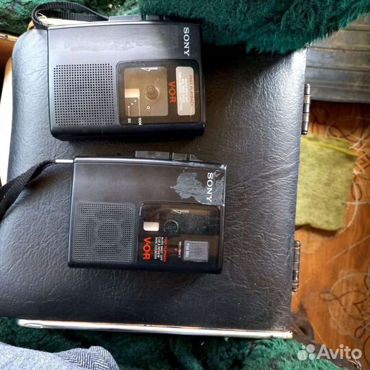 Кассетный магнитофон / диктофон sony