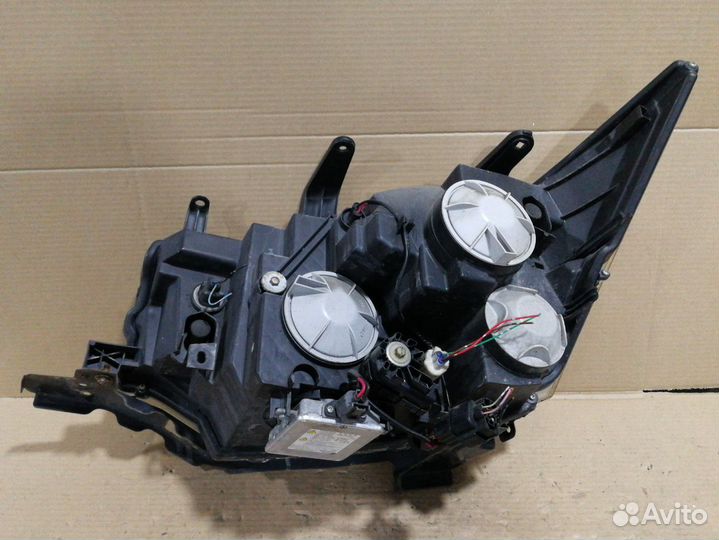 Фары Mitsubishi Delica D5 CV5W