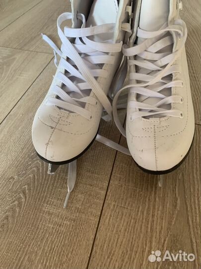 Коньки фигурные 36 размер