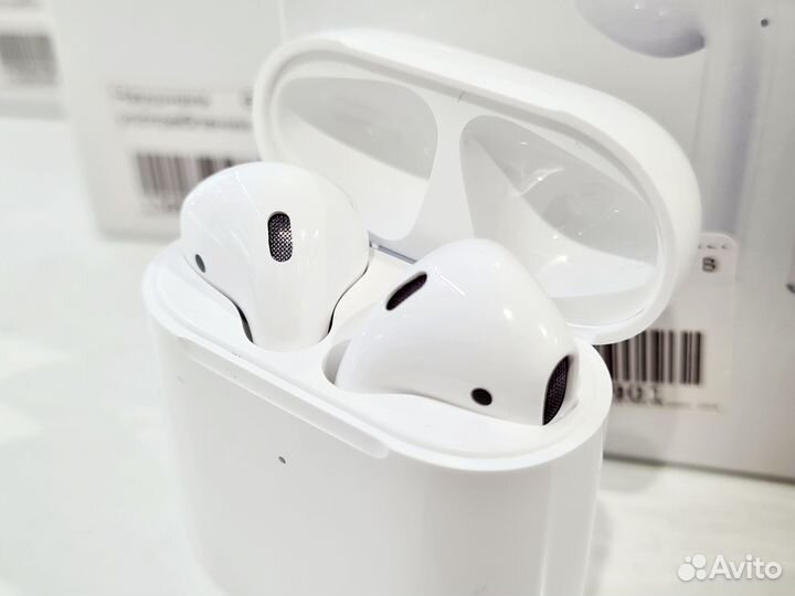 Bluetooth наушники AirPods