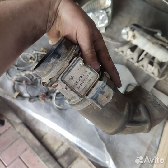 Впускной коллектор в сборе на змз 405