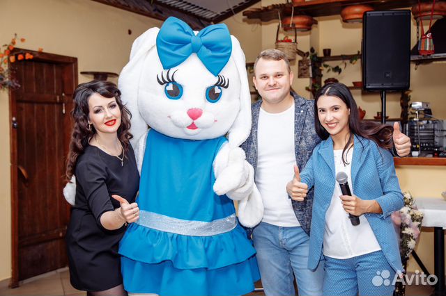 Ведущая(Тамада) + Музыка + Мужской и Женский вокал