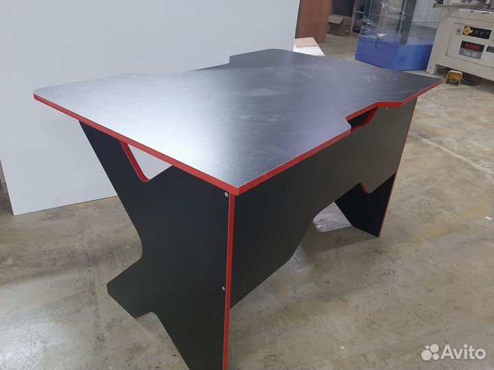 Стол игровой