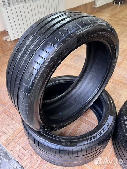 Pirelli P Zero 275/35 R20