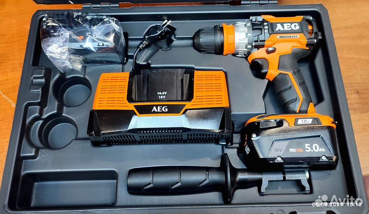 Шуруповерт AEG BSB 18CBL, новый