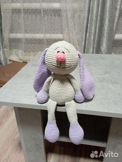 Вязаный зайчик