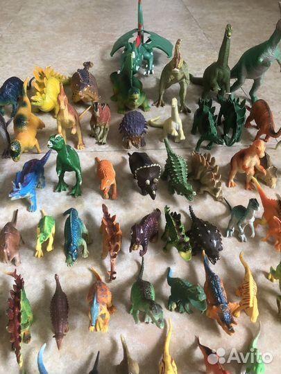 Динозавры коллекция 55 шт