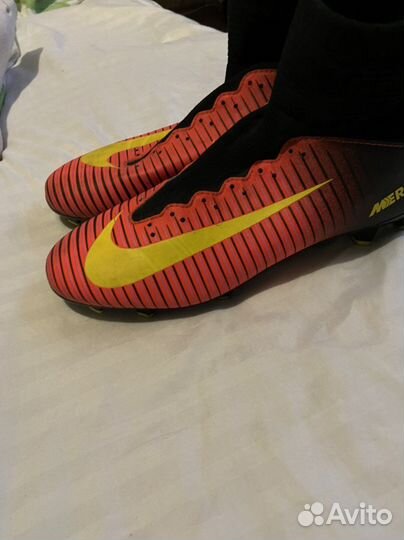 Бутсы Nike