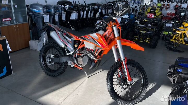 Кроссовый мотоцикл Regulmoto Holeshot 300 кубов