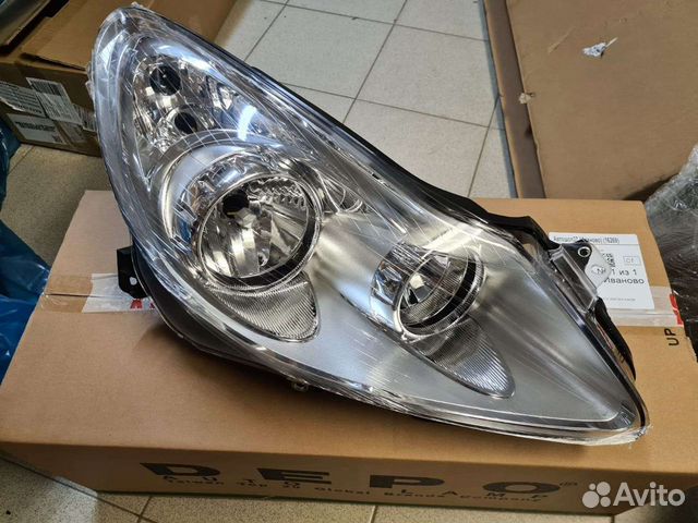Фара правая Opel Corsa D