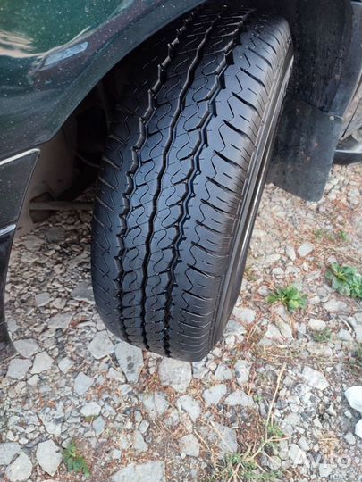 Maxxis Vansmart MCV3+ 215/70 R15