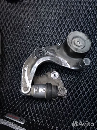 Натяжитель ремня honda civic 4d