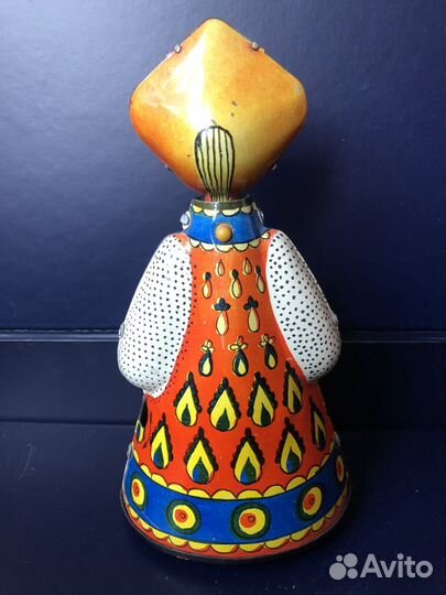 Русская заводная игрушка. барышня. СССР