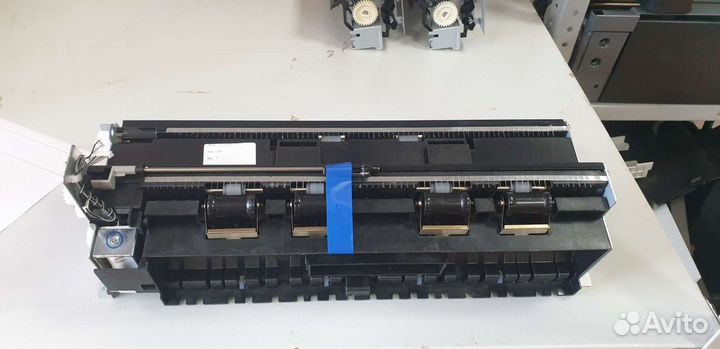 Узел выхода бумаги JC90-00967A